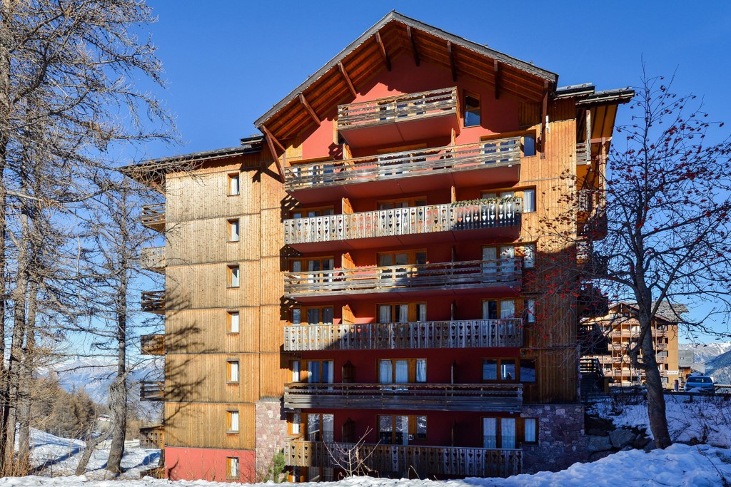 Vega Residence ST4N