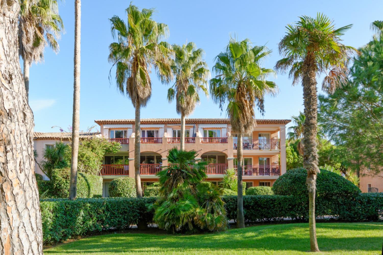 Residence La Pinede 2p4p Vue Jardin NR
