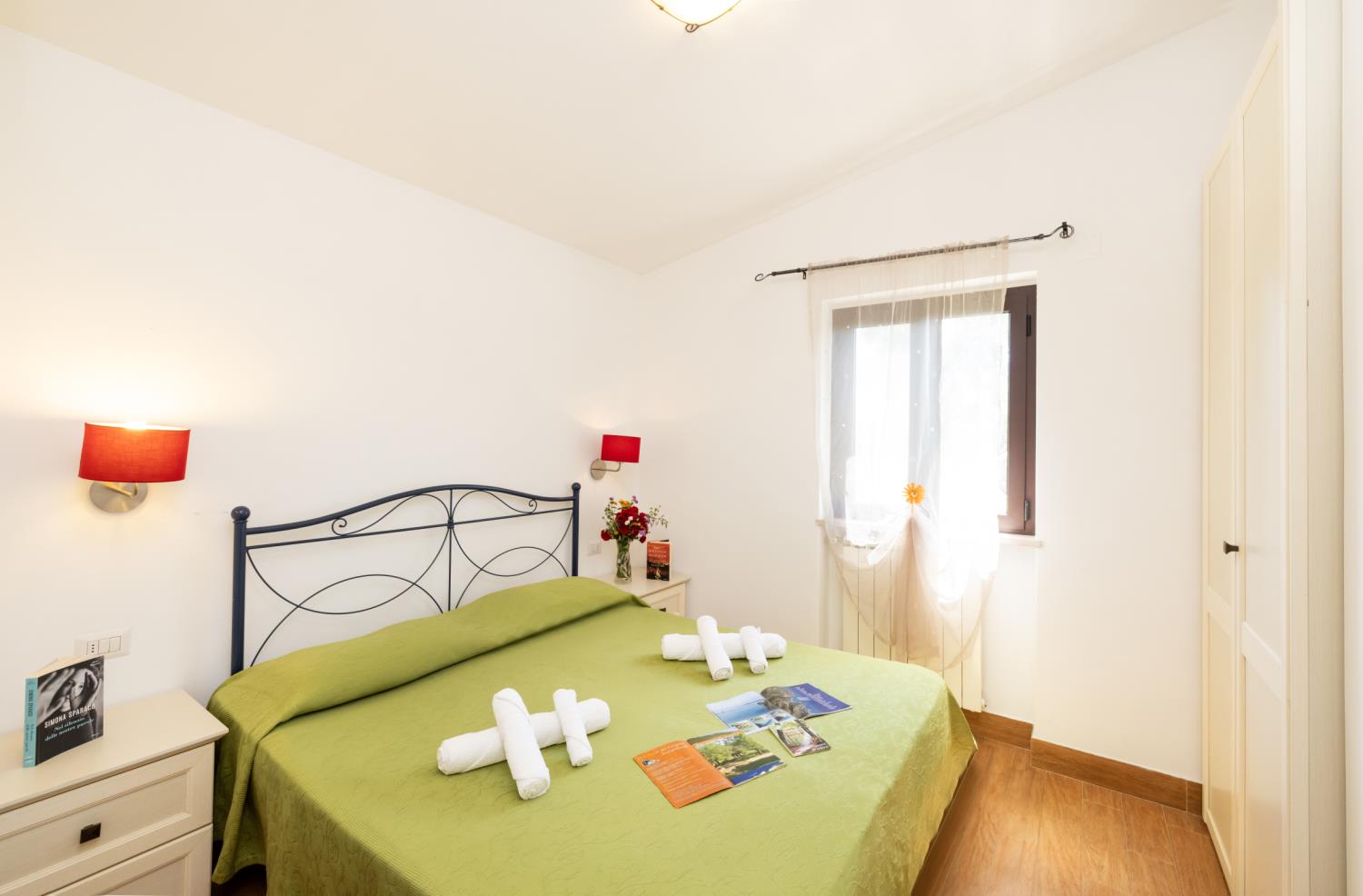 Semi detached Villa Country