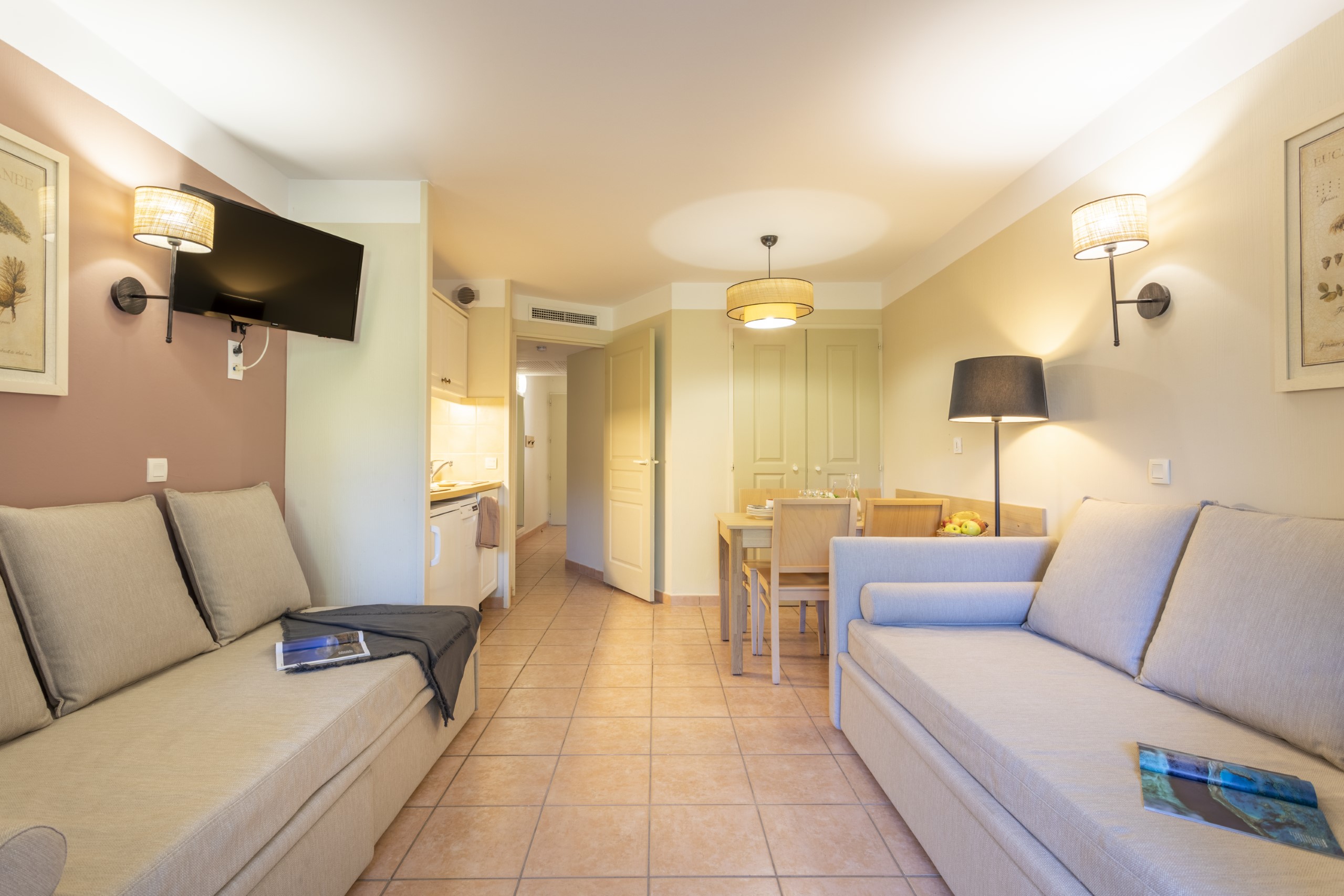 Le Hameau de la Pinede Studio 5p R