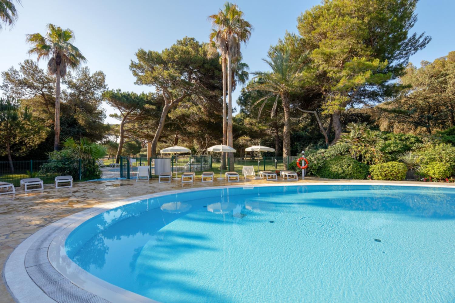 Residence La Pinede 2/3p6p Vue Jardin