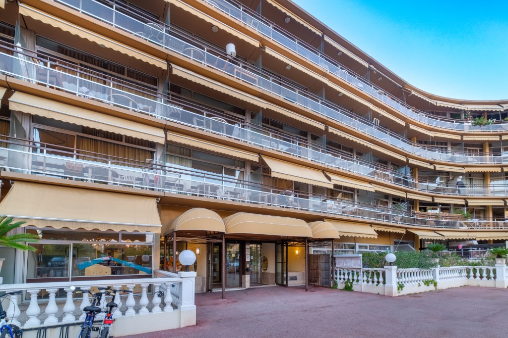 Heliotel Marine S4 AC, Saint Laurent du Var