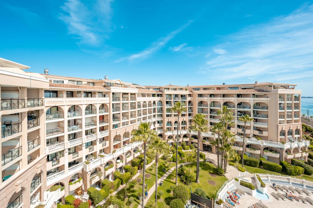 Cannes Verrerie App 2p5p