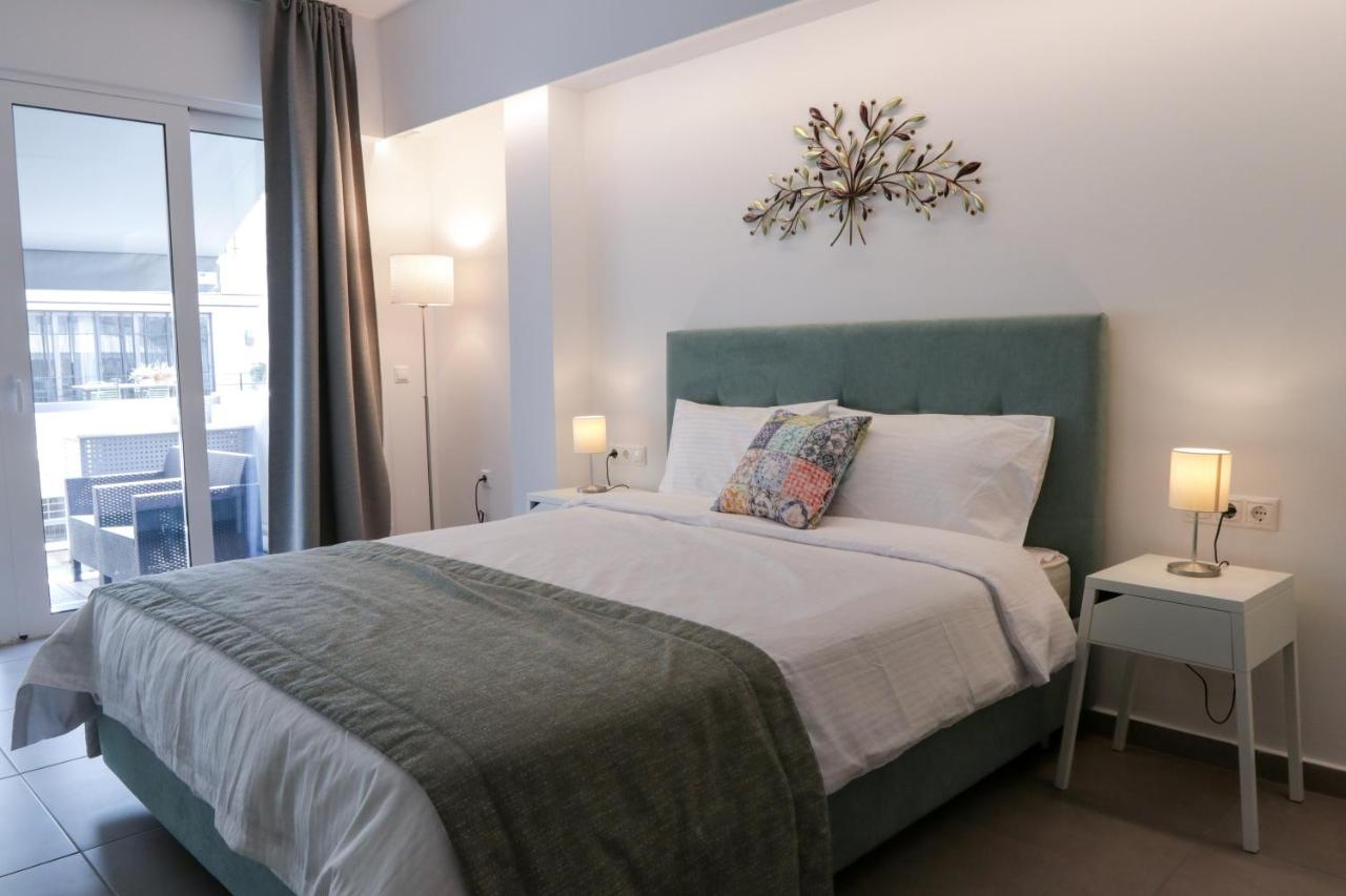 V36 Suites, Athene