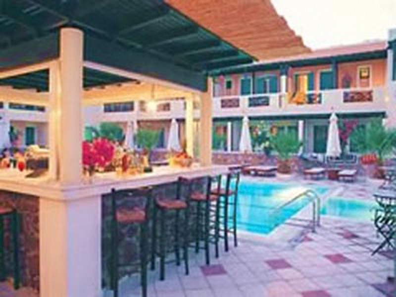 Rose Bay Hotel, Kamari