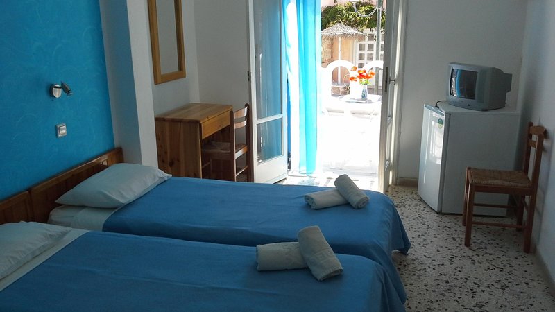 Dilino Hotel, Kamari