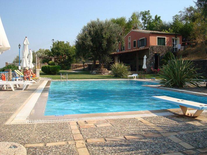 Fundana Villas, Liapades