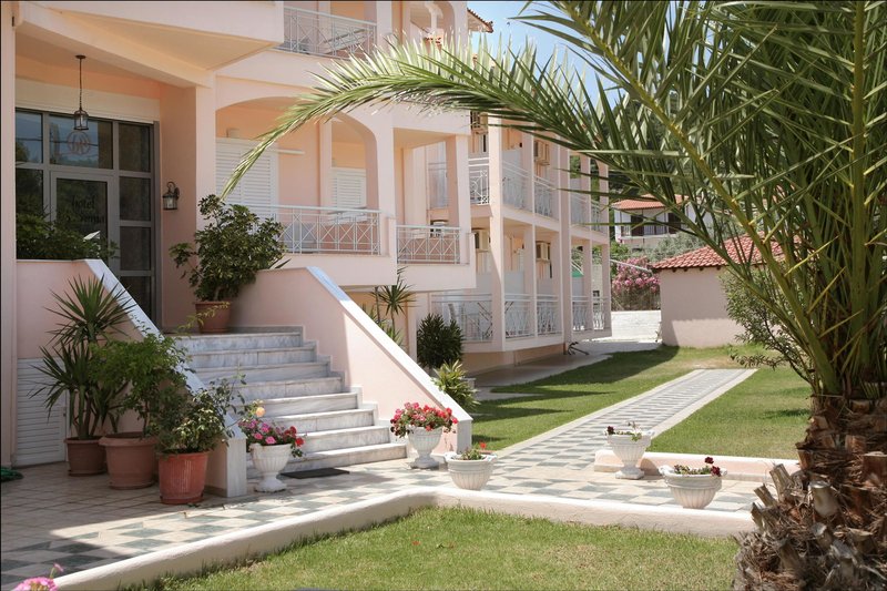 Hotel Panorama, Koukounaries