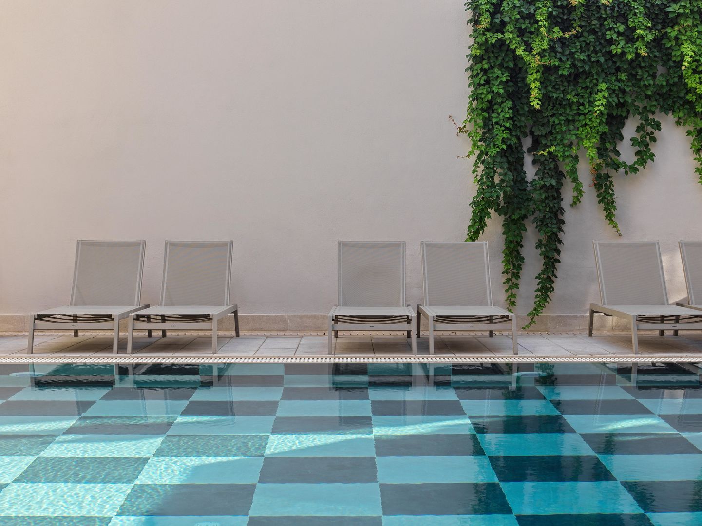 Pearl Hotel, Rhodos stad
