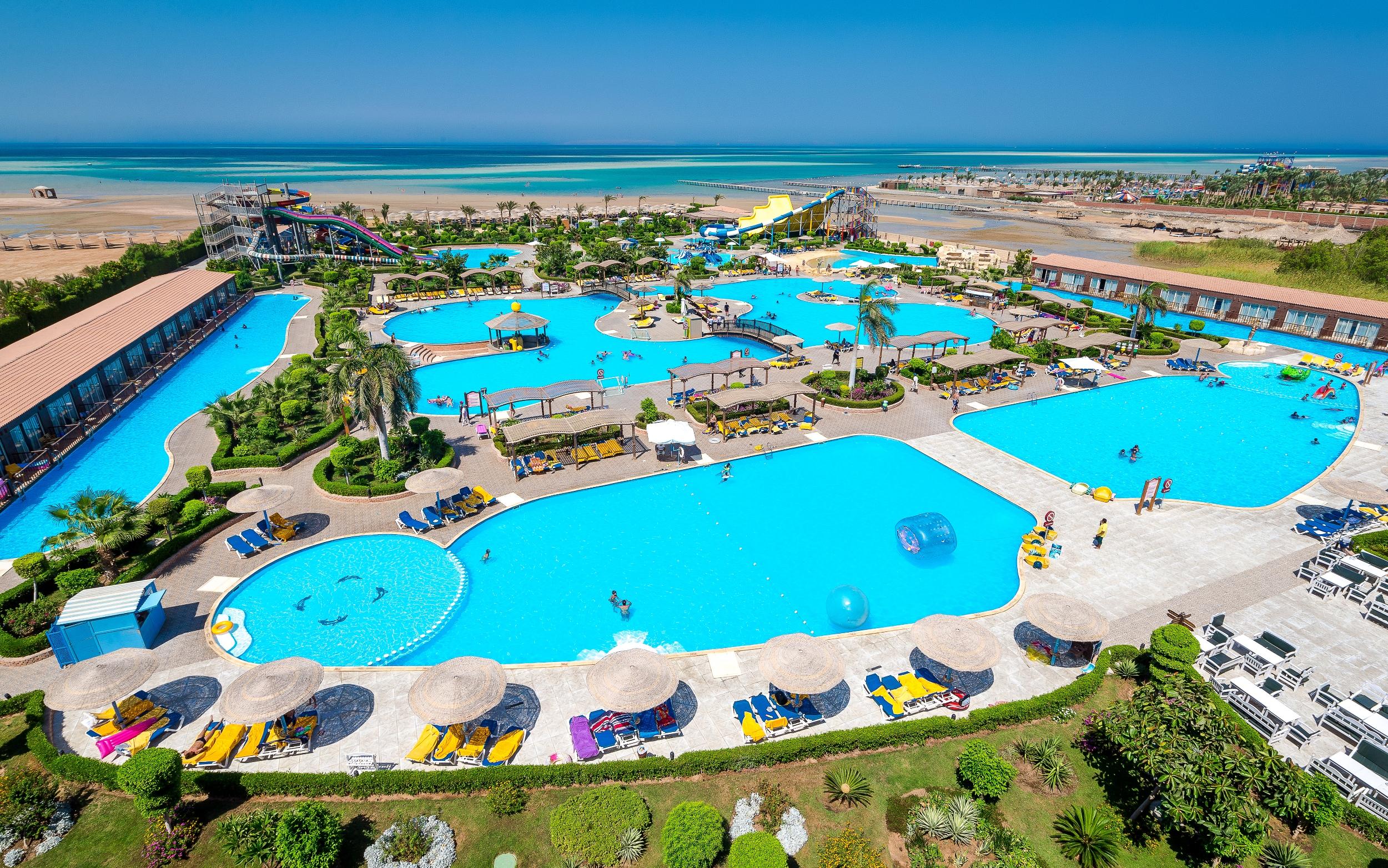SUNRISE Alora Aqua Park Resort