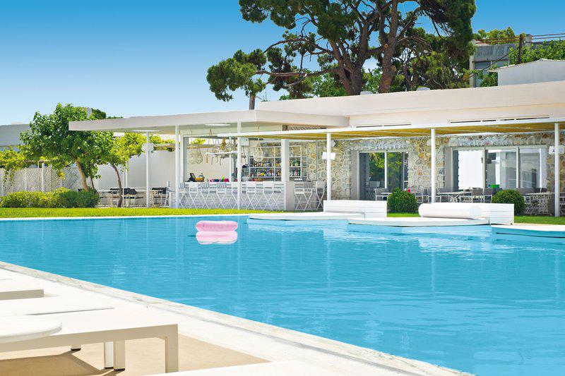 Marathon Beach, Nea Makri