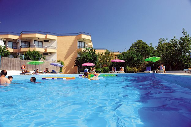 Alkionis, Moraitika