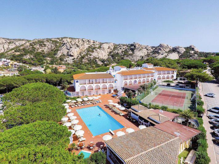 Club Hotel Cormorano, Baia Sardinia