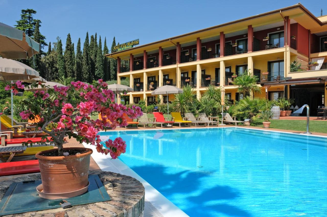 Villa Madrina, Garda