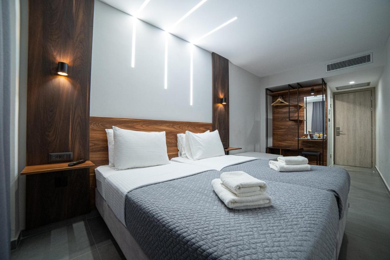 Argo Hotel Piraeus, Piraeus